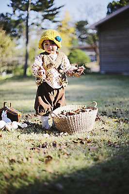 포토 JPG 주간 전신 나무 식물 동물 모자 건축물 계절 여자 인형 낙엽 자연 나뭇잎 주택 한국 한명 서기 들기 사람 동양인 풍경 야외 아웃포커스 장난감 바구니 가을풍경 한국인 가을 아기 토끼 경상북도 경상도 반려 여자만 여자한명만 아기만 여자아기만 여자아기한명만 국내포토 자연요소 1 잡화 건축 아시아 잎 포유류 모션 촬영기법 인종 건물 반려동물 생태계 파일형식 가을_계절