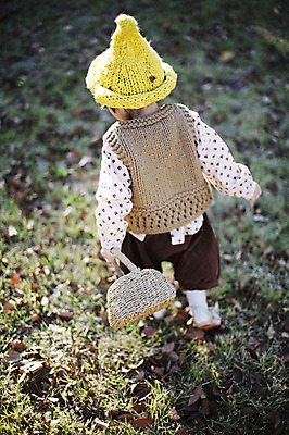 포토 JPG 주간 전신 나무 식물 모자 계절 여자 낙엽 자연 나뭇잎 한국 한명 서기 들기 사람 동양인 풍경 야외 뒷모습 아웃포커스 바구니 가을풍경 한국인 가을 아기 경주 경상북도 경상도 여자만 여자한명만 아기만 여자아기만 여자아기한명만 국내포토 자연요소 1 잡화 아시아 뷰포인트 잎 모션 촬영기법 인종 생태계 파일형식 가을_계절