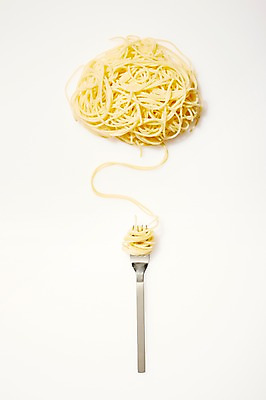 포토 JPG 스튜디오촬영 식기 음식 포크 식재료 재료 파스타 실내 스파게티 요리 사람없음 아웃포커스 면류 면 국내포토 서양음식 촬영기법 내부 파일형식