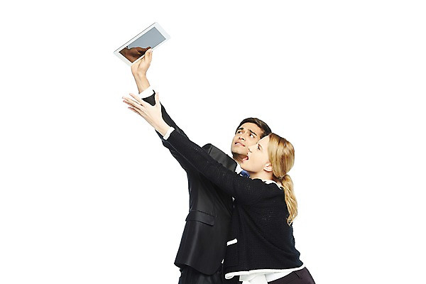 포토 JPG 스튜디오촬영 서양인 외국인 백인 해외기획촬영 2012년태국 여자 남자 비즈니스 실내 스마트라이프 들기 누끼 사람 정장 상반신 20대 성인 두명 옆모습 비즈니스라이프 태블릿 웹서핑 직장인 비즈니스맨 비즈니스우먼 싸움 인터넷중독 청년만 성인만 뺏기 국내포토 직업 라이프스타일 옷 뷰포인트 모션 인종 청년 내부 전자제품 스마트기기 중독 파일형식