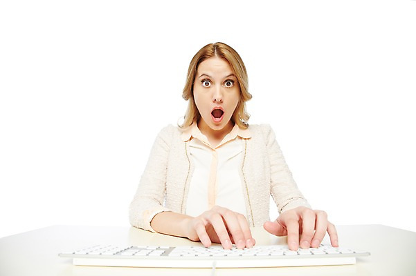 포토 JPG 스튜디오촬영 서양인 외국인 백인 해외기획촬영 2012년태국 여자 비즈니스 실내 스마트라이프 한명 누끼 사람 상반신 20대 성인 앞모습 비즈니스라이프 놀람 웹서핑 타이핑 키보드 직장인 비즈니스우먼 스마트 책상 여자만 여자한명만 성인여자만 청년만 청년여자만 성인한명만 청년여자한명만 성인여자한명만 성인만 국내포토 직업 1 라이프스타일 감정 뷰포인트 가구 컨셉 표정 인종 청년 내부 파일형식