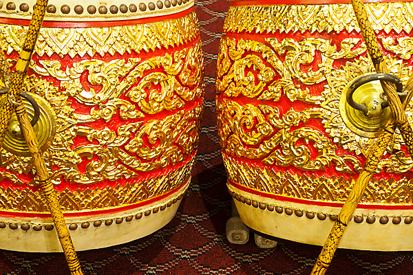 포토 JPG 해외이미지 전통 공원 교육 남자 행복 아시아 종교 음악 태국 놀이 기념 이야기 미술 동양인 풍경 여러명 사람없음 목재 빨간색 초록색 정원 교사 축제 소리 골동품 도구 영혼 보호 만족 대학교 북쪽 7월 뮤지컬 숭배 신앙심 옛날 해외202004 해외포토 나무 직업 공공시설 감정 나라 컬러 다수 컨셉 재료 학교 문화예술 사람 인종 날짜 방향 파일형식 이미지허브