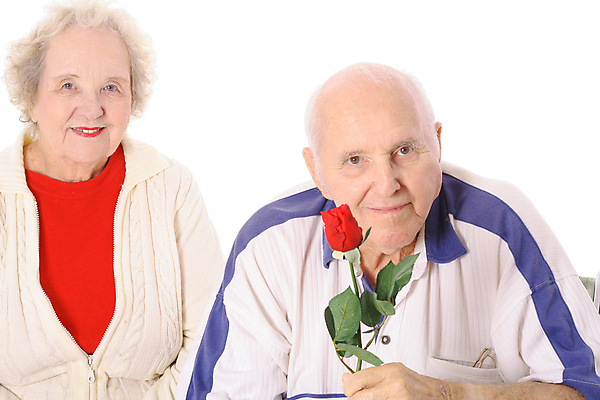 포토 JPG 해외이미지 식물 커플 계절 여자 할아버지 노년 남자 꽃 행복 할머니 관계 자연 결혼식 엄마 남편 휴가 발렌타인데이 건강 사랑 미소 사람 성인 두명 장미 추위 아내 아빠 장애인 은퇴 고립 돌봄 옛날 헬프 해외202004 해외포토 감정 결혼 가족 모션 데이이벤트 표정 도움 생태계 장애 파일형식 이미지허브