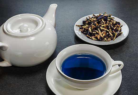 포토 JPG 해외이미지 식물 꽃 음료 나비 백그라운드 꽃무늬 다이어트 건조 건강 동양인 사람없음 컵 파란색 빛 약 머그컵 추위 매트 신선 뜨거움 허브 디톡스 해외202004 해외포토 식기 컬러 곤충 무늬 의학 인종 파일형식 이미지허브