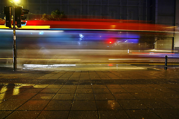 포토 JPG 해외이미지 유럽 도로 길 여행 이동 교통시설 모션 자동차 추상 거리 버스 사람없음 빛 황혼 운전 도시 시간 고속도로 보행자 도심 승차 야간 저녁 잼 사인 속도 바쁨 장면 짐차 타운 모터 방법 블러 자동 통근 해외202004 해외포토 자연요소 나라 육상교통 교통 컨셉 무늬 대중교통 일몰 소스_음식 시설 출근 파일형식 이미지허브