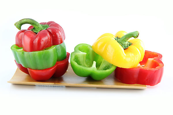 포토 JPG 해외이미지 접시 음식 조각 다이어트 채소 고추 파프리카 건강 사람없음 종 신선 달콤 먹기 대나무 후추 내추럴 숙성 채식주의자 해외202004 해외포토 나무 식기 모션 맛 향신료 채식 파일형식 이미지허브