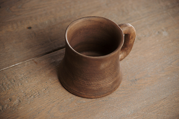 포토 JPG 해외이미지 전통 접시 디자인 문화 커피 음료 백그라운드 패턴 맥주 손잡이 미술 사람없음 장식 컵 세트 갈색 상점 머그컵 수확 흰색 시골 조끼 바 도자기 화려 사발 시장 냄비 수집 오브젝트 복고 기념품 점토 토기 유리주전자 수공예품 옛날 핸드메이드 스타일 해외202004 해외포토 식기 컬러 컨셉 무늬 농업 유리 주전자 문화예술 주류 외투 용기_그릇 사기그릇 솥 공예품 파일형식 이미지허브