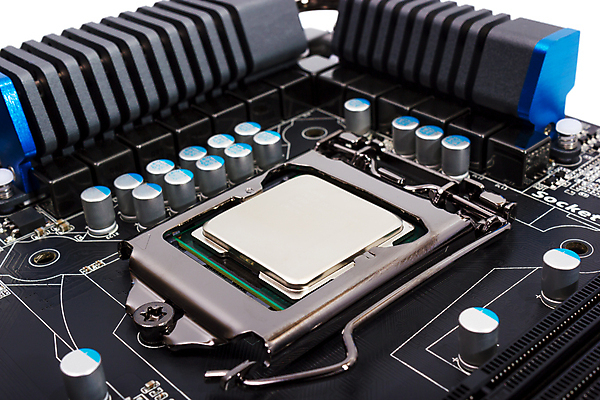 포토 JPG 해외이미지 산업 부분 엄마 사람없음 컴퓨터 디지털 힘 장비 에너지 신용카드 엔지니어 수리 콘센트 연결 메인 묘사 오브젝트 서비스 라디오 순환 반도체 전자 시스템 다이오드 마더보드 메인보드 콘덴서 프로세서 하드웨어 해외202004 해외포토 가족 모션 금융 전자제품 기술자 파일형식 이미지허브