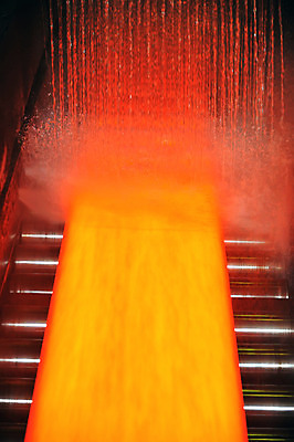 포토 JPG 해외이미지 모양 식물 산업 백그라운드 패턴 공장 사람없음 물 빛 쌓기 금속 힘 기계 회색 광선 뜨거움 거친 제조 은색 주식 철 타일 무거움 시트 감싸기 어려움 제철소 철강 아연 해외202004 해외포토 자연요소 컬러 무늬 공업 모션 재질 금융 무게 영양소 파일형식 이미지허브