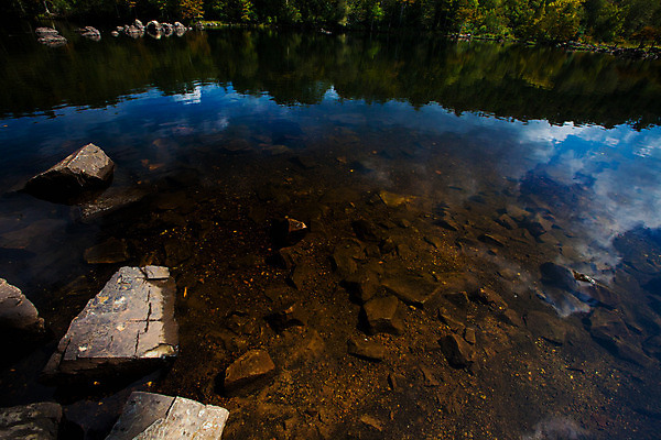 포토 JPG 해외이미지 구름 호수 자연 하늘 숙이기 풍경 사람없음 물 반사 시골 활 내추럴 깨짐 해외202004 해외포토 자연요소 포즈 컨셉 생태계 파일형식 이미지허브