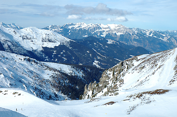 포토 JPG 해외이미지 주간 겨울 자연 하늘 산 사람없음 야외 오스트리아 겨울풍경 전경 설산 해외202004 해외포토 자연요소 계절 유럽 풍경 생태계 파일형식 탑뷰 이미지허브