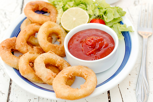 포토 JPG 해외이미지 접시 음식 어류 사람없음 우주 식당 식사 저녁식사 공백 튀김 흰색 반지 황금 케첩 해산물 속도 메뉴 오징어 준비 마요네즈 고립 깊이 빵가루 해외202004 해외포토 식기 컬러 장신구 연체동물 상점 수중동물 소스_음식 파일형식 이미지허브