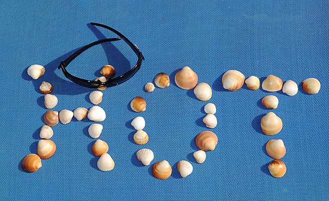 포토 JPG 해외이미지 여행 휴가 사람없음 여름 파란색 선글라스 햇빛 반사 껍질 뜨거움 오브젝트 해외202004 해외포토 계절 안경 컬러 태양 파일형식 이미지허브