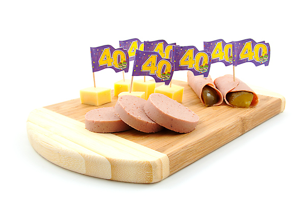 포토 JPG 해외이미지 접시 기념일 음식 조각 치즈 요리 사람없음 목재 파티 축하 깃발 생일 소시지 애피타이저 자르기 연도 큐브 피클 고립 오이피클 해외202004 해외포토 나무 식기 컨셉 재료 모션 유제품 이벤트 가공식품 절임 파일형식 이미지허브