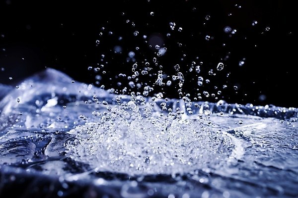 포토 JPG 해외이미지 모양 물결 음료 파도 백그라운드 모션 자연 추상 건강 사람없음 물 파란색 빛 환경 냉동 검은색 거품 젖음 흐름 에너지 추위 흰색 신선 원형 투명 액체 붓기 떨어짐 빨래 매끈함 시원함 빗방울 순수 역동적 고립 스플래쉬 완전 해외202004 해외포토 자연요소 도형 바다 컬러 컨셉 가사 무늬 감각 비_날씨 생태계 파일형식 이미지허브