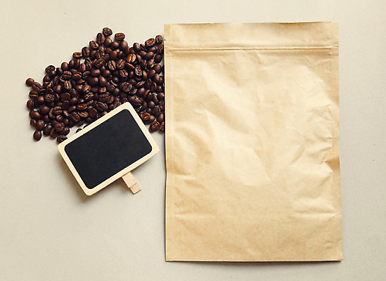 포토 JPG 해외이미지 식물 종이 길 커피 음료 음식 백그라운드 가방 자연 아침 콩 씨앗 사람없음 갈색 상점 검은색 칠판 공백 카페 수확 흰색 신선 아침식사 낟알 굽기 가득함 묘사 질감 복고 향기 신분 아로마 패키지 에스프레소 내추럴 모카 소셜네트워크 카페인 브랜딩 해외202004 해외포토 주간 잡화 컬러 농업 곡류 식사 구이 생태계 냄새 파일형식 이미지허브