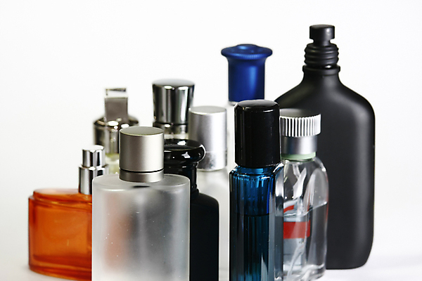 포토 JPG 해외이미지 백그라운드 사람없음 유행 흰색 향수 향기 냄새 고립 해외202004 해외포토 컬러 화장품 파일형식 이미지허브