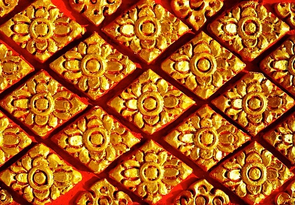 포토 JPG 해외이미지 전통 아시아 문화 잎 패턴 태국 미술 사람없음 장식 빨간색 갈색 골동품 깃발 기둥 황금 고급 심볼 묘사 그림 강렬 옛날 핸드메이드 해외202004 해외포토 식물 건축 나라 컬러 컨셉 무늬 문화예술 파일형식 이미지허브