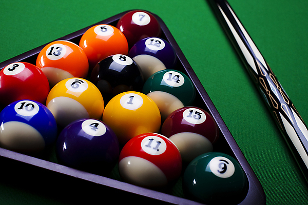 포토 JPG 해외이미지 실내 사람없음 당구 포켓볼 당구공 당구대 당구채 초록배경 해외202004 해외포토 백그라운드 공 내부 초록색 구기 당구용품 파일형식 이미지허브