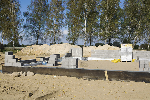 포토 JPG 해외이미지 나무 직업 산업 하늘 벽돌 새로움 주택 기술 사람없음 금속 업무 땅 아래 계약 발판 조작 프로젝트 해외202004 해외포토 식물 컨셉 비즈니스 재질 건물 작업 방향 위치 파일형식 이미지허브