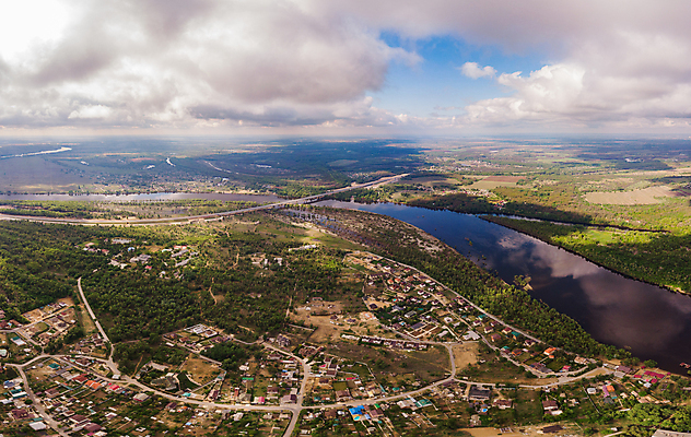 포토 JPG 해외이미지 나무 도로 호수 백그라운드 지도 농업 건축양식 자연 주택 안테나 풍경 사람없음 건물 초록색 물 여름 파란색 강 컬러풀 마을 일출 일몰 무대 도시 재산 정상 숲 타운 스카이라인 이웃 개발 드론 진짜 해외202004 해외포토 자연요소 식물 건축물 계절 건축 산업 길 컬러 통신 교통시설 금융 노을 생태계 파일형식 이미지허브