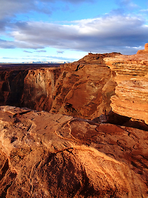 포토 JPG 해외이미지 구름 응시 공원 여행 신발 곡선 자연 하늘 숙이기 풍경 사람없음 야외 빨간색 물 골짜기 계곡 미국 힘 운전 사막 가리킴 황무지 지역 가뭄 편자 해외202004 해외포토 자연요소 시선 공공시설 선 컬러 포즈 북아메리카 모션 날씨 손짓 생태계 말발굽 파일형식 이미지허브