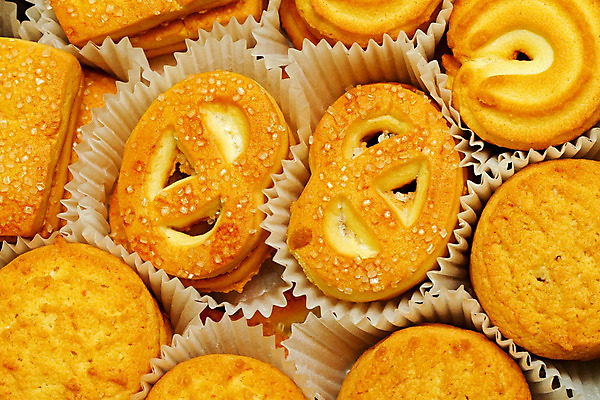 포토 JPG 해외이미지 음식 디저트 사탕 사람없음 상자 쿠키 케이크 플랫 달콤 굽기 버터 많음 브레첼 해외202004 해외포토 컨셉 맛 구이 파일형식 이미지허브