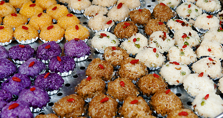 포토 JPG 해외이미지 전통 음식 밥 사람없음 빨간색 파란색 컬러풀 노란색 케이크 중국 달콤 해외202004 해외포토 아시아 컬러 디저트 맛 파일형식 이미지허브