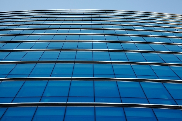 포토 JPG 해외이미지 선 백그라운드 패턴 회사 비즈니스 건축양식 창문 유리 하늘 사람없음 건물 파란색 사무실 반사 탑 고층빌딩 블록 도시 업무 투명 센터 재산 도심 큼 묘사 질감 뼈대 타운 직사각형 직진 철강 해외202004 해외포토 도형 건축물 건축 컬러 무늬 재질 빌딩 금융 작업 크기 파일형식 이미지허브