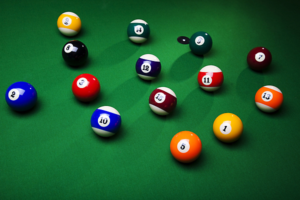 포토 JPG 해외이미지 실내 사람없음 당구 포켓볼 당구공 당구대 초록배경 해외202004 해외포토 백그라운드 공 내부 초록색 구기 당구용품 파일형식 이미지허브