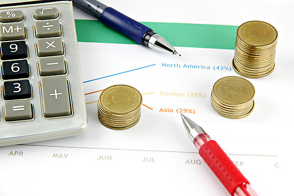 포토 JPG 해외이미지 직업 종이 선 데이트 통계 그래프 설계 이벤트 사람없음 일상 책 빨간색 파란색 사무실 펜 볼펜 다이어리 쪽지 공책 자료 회색 계산기 정보 달력 흰색 공구 기록 시간 업무 작업 오픈 일주일 날짜 계획 오브젝트 준비 문서 페이지 조언 프로젝트 해외202004 해외포토 컬러 컨셉 비즈니스 문구용품 라이프 필기구 사무용품 장비 도구 파일형식 이미지허브