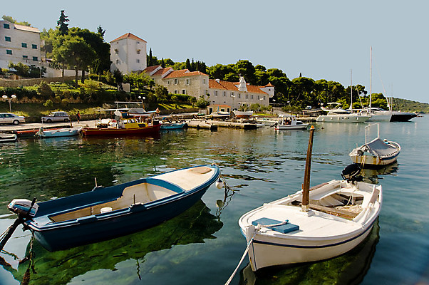 포토 JPG 해외이미지 유럽 바다 여행 자연 하늘 휴가 파노라마 풍경 사람없음 물 여름 파란색 여행객 항구 도시 보트 역사 지중해 크로아티아 두브로브니크 해외202004 해외포토 자연요소 계절 나라 컬러 배_교통 교통시설 촬영기법 사람 생태계 파일형식 이미지허브