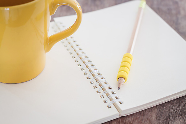 포토 JPG 해외이미지 디자인 종이 벽 백그라운드 건축양식 벽지 나선형 미술 사람없음 건물 목재 책 파란색 연필 갈색 노란색 쪽지 공책 공백 수확 흰색 기록 오픈 거친 클래식 지우개 복고 패널 그런지 조언 카피스페이스 해외202004 해외포토 나무 건축물 건축 컬러 컨셉 무늬 농업 재료 문화예술 문구용품 학용품 필기구 파일형식 이미지허브