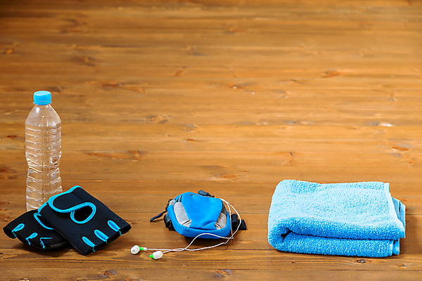 포토 JPG 해외이미지 라이프스타일 웰빙 남자 음료 스포츠 장갑 백그라운드 운동화 컨셉 가방 바닥 건강 사람없음 목재 물 세트 수건 달리기 운동 우주 헤드폰 어둠 장비 연습 오브젝트 체육관 적자 해외202004 해외포토 자연요소 나무 잡화 음향기기 신발 재료 모션 사람 생활 위생용품 파일형식 이미지허브