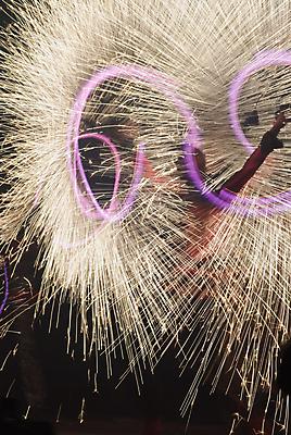 포토 JPG 해외이미지 캐릭터 전통 디자인 행복 별 문화 컨셉 패턴 불 휴가 새로움 기념 미술 동양인 사람없음 장식 빛 파티 일본 검은색 축제 중국 침묵 소리 달력 축하 도시 최고 뜨거움 행운 황금 야간 연도 심볼 사인 쇼 타운 동쪽 해외202004 해외포토 자연요소 감정 아시아 컬러 무늬 문화예술 인종 이벤트 방향 파일형식 이미지허브