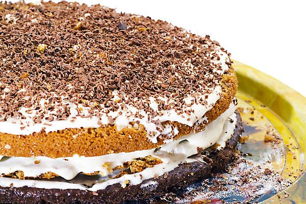 포토 JPG 해외이미지 기념일 음식 조각 다이어트 디저트 주택 요리 사람없음 갈색 과자 케이크 주방 식당 초콜릿 어둠 빵집 흰색 축하 대접 원형 생일 달콤 맛 상품 설탕 자르기 굽기 먹기 비만 메뉴 코코아 고립 제빵사 탄수화물 해로움 해외202004 해외포토 도형 직업 음료 컬러 컨셉 모션 건강 이벤트 건물 상점 구이 몸매 파일형식 이미지허브