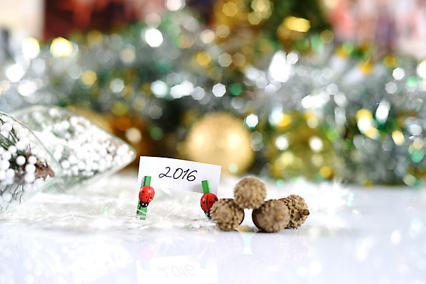 포토 JPG 해외이미지 디자인 행복 별 백그라운드 크리스마스 추상 휴가 새로움 기념 사람없음 장식 빨간색 파란색 빛 신용카드 황금 우아함 연도 보케 해외202004 해외포토 자연요소 기념일 감정 컬러 컨셉 무늬 금융 파일형식 이미지허브