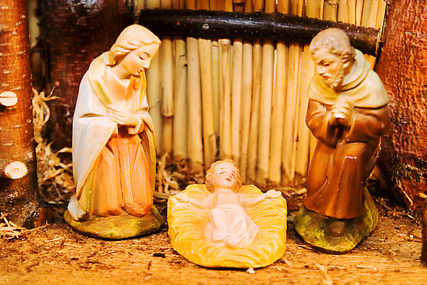 포토 JPG 해외이미지 아이콘 캐릭터 기독교 어린이 상징 크리스마스 휴가 사람없음 장식 세트 숫자 미니어처 피규어 수확 흰색 아기 예수 장면 밀짚 요셉 외양간 숭배 옛날 중고 해외202004 해외포토 문자 기념일 종교 컬러 농업 사람 모형 신_종교 짚 파일형식 이미지허브