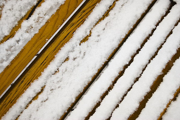 포토 JPG 해외이미지 계절 공원 겨울 벤치 자연 풍경 사람없음 목재 냉동 얼음 추위 흰색 오브젝트 해외202004 해외포토 자연요소 나무 공공시설 컬러 의자 재료 생태계 파일형식 이미지허브