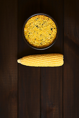 포토 JPG 해외이미지 전통 접시 음식 채소 재료 육류 옥수수 요리 사람없음 목재 세로 빛 우주 식사 저녁식사 미국 어둠 시골 사발 달콤 굽기 바질 칠레 남쪽 내추럴 점심식사 입가심 파스텔톤 해외202004 해외포토 나무 식기 컬러 북아메리카 식재료 곡류 사기그릇 남아메리카 맛 구이 방향 파일형식 이미지허브