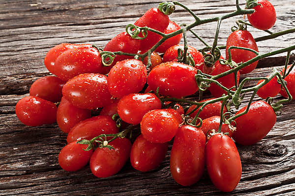 포토 JPG 해외이미지 식물 음식 농업 토마토 채소 재료 자연 사람없음 빨간색 이탈리아 젖음 시골 신선 체리 시장 작음 유기농 생물학 내추럴 채식주의자 많음 해외202004 해외포토 웰빙 교육 유럽 산업 컬러 컨셉 과일 크기 생태계 채식 파일형식 이미지허브