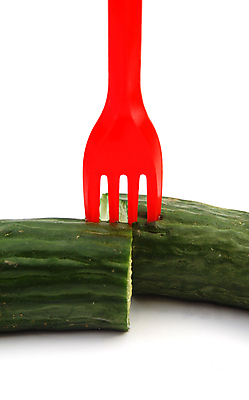 포토 JPG 해외이미지 음식 포크 다이어트 채소 재료 오이 건강 요리 사람없음 초록색 흰색 신선 시장 맛 자르기 피부 오브젝트 유기농 해외202004 해외포토 식기 웰빙 컬러 컨셉 모션 신체부위 파일형식 이미지허브