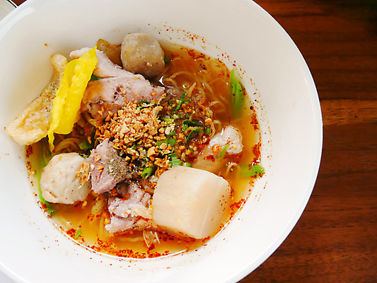 포토 JPG 해외이미지 전통 접시 음식 백그라운드 컨셉 채소 오렌지 피망 한국 파스타 요리 동양인 사람없음 빨간색 초록색 컬러풀 갈색 식당 검은색 식사 저녁식사 중국 버섯 튀김 종 흰색 시골 신선 면 수프 정상 혼합 국수 질감 매움 레시피 후추 점심식사 스타일 해외202004 해외포토 식기 아시아 컬러 과일 서양음식 인종 상점 면류 맛 향신료 파일형식 이미지허브