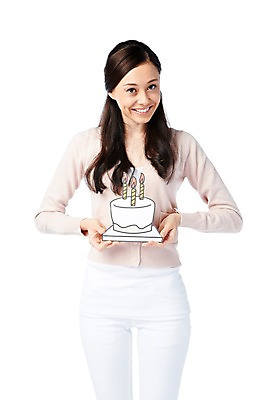 포토 JPG 스튜디오촬영 서양인 외국인 백인 해외기획촬영 긴머리 2012년태국 여자 종이 촛불 모션 실내 한명 서기 미소 웃음 들기 누끼 사람 이벤트 상반신 20대 성인 라이프 앞모습 캐주얼 케이크 축하 생일 생일케이크 생일축하 페이퍼플레이 여자만 여자한명만 성인여자만 청년만 청년여자만 성인한명만 청년여자한명만 성인여자한명만 성인만 국내포토 1 헤어스타일 옷 기념일 뷰포인트 컨셉 초 디저트 표정 인종 청년 내부 생활 파일형식