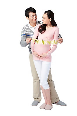 포토 JPG 스튜디오촬영 전신 서양인 외국인 백인 해외기획촬영 문자 라이프스타일 부부 커플 2012년태국 여자 남자 종이 여유 커플라이프 신혼부부 남편 실내 서기 미소 웃음 들기 누끼 사람 성인 두명 라이프 앞모습 캐주얼 30대 마주보기 임산부 임신 아내 출산 감사 신혼 땡큐 장년만 성인만 국내포토 옷 감정 뷰포인트 관계 모션 표정 인종 내부 생활 장년 파일형식