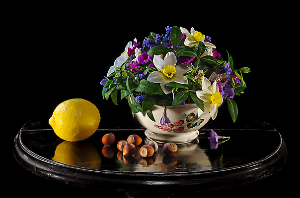 포토 JPG 해외이미지 식물 꽃 음식 꽃다발 잎 과일 재료 검은배경 귤 건강 서기 사람없음 목재 갈색 노란색 신선 그룹 사발 레몬 오브젝트 유기농 거짓말 헤이즐넛 해외202004 해외포토 나무 웰빙 컬러 백그라운드 모션 검은색 견과류 사기그릇 파일형식 이미지허브