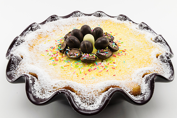 포토 JPG 해외이미지 접시 음식 조각 다이어트 디저트 부활절 사탕 요리 사람없음 장식 갈색 케이크 초콜릿 얼음 검은색 빵집 흰색 신선 달콤 맛 가루 설탕 굽기 크림 흰배경 부활절계란 토핑 칼로리 버터 코코아 슈가파우더 정물화 페스츄리 핸드메이드 해외202004 해외포토 자연요소 식기 기념일 음료 빵 컬러 백그라운드 컨셉 건강 상점 계란 구이 그림 파일형식 이미지허브