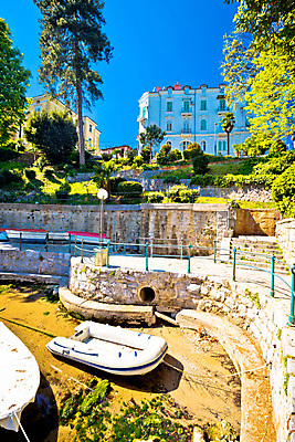 포토 JPG 해외이미지 바다 건축양식 하늘 호텔 휴가 거리 파노라마 손바닥 풍경 해변 사람없음 건물 초록색 물 여름 파란색 항구 일몰 산책 산책로 바위 도시 만 보행자 역사 지중해 타운 크로아티아 옛날 해외202004 해외포토 자연요소 건축물 손 계절 건축 유럽 길 컬러 교통시설 숙소 휴식 촬영기법 노을 돌_바위 파일형식 이미지허브