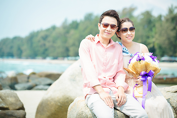 포토 JPG 해외이미지 디자인 커플 드레스 여자 남자 행복 감정 얼굴 바다 결혼 컨셉 2 데이트 포옹 함께함 발렌타인데이 사랑 미소 사람 동양인 소년 두명 10대 친구 유행 가을 하트 최고 달콤 해외202004 해외포토 모양 옷 계절 어린이 관계 안기 데이이벤트 청소년 표정 인종 이벤트 신체부위 맛 파일형식 이미지허브