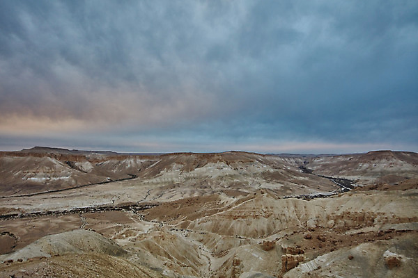 포토 JPG 해외이미지 공원 지구 모래 여행 오렌지 자연 하늘 산 풍경 사람없음 빨간색 컬러풀 사막 바위 분화구 동쪽 이스라엘 전국 해외202004 해외포토 공공시설 컬러 과일 돌_바위 방향 생태계 화산 서아시아 파일형식 이미지허브